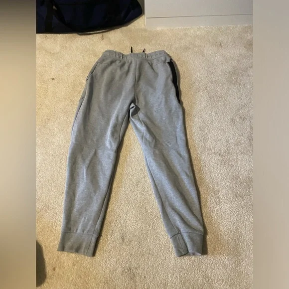 Nike tech - Picture 4 of 4